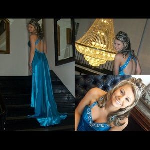 Prom / formal dress